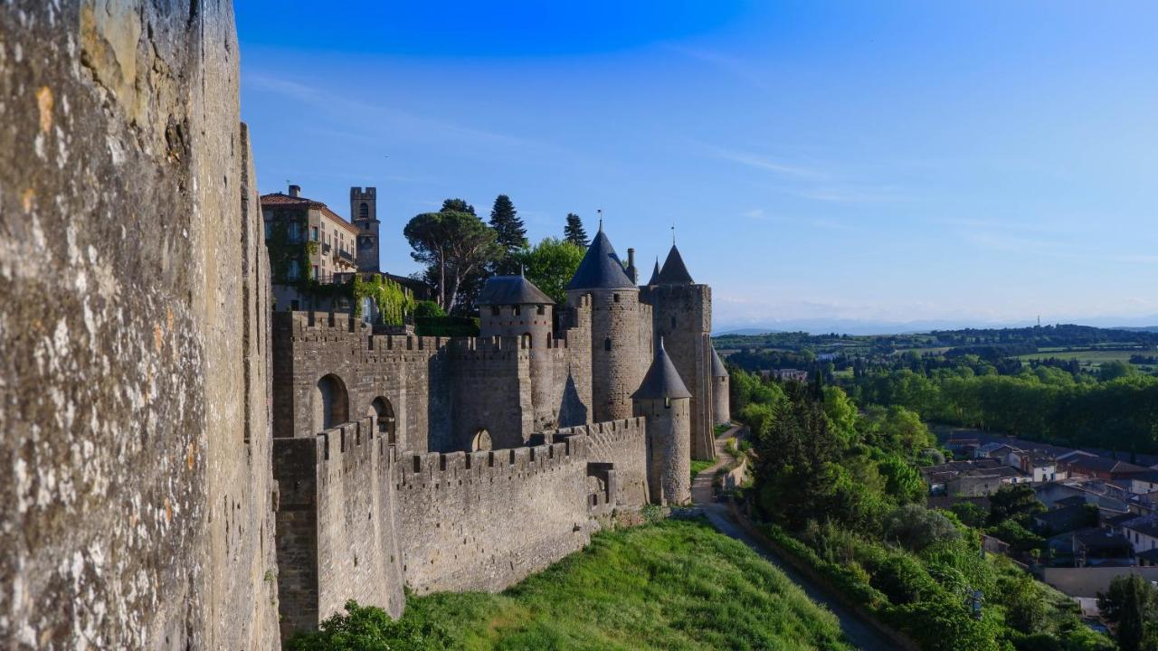 Hotel Ibis Carcassonne Est La Cite Exterior foto