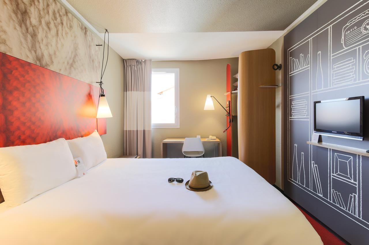 Hotel Ibis Carcassonne Est La Cite Exterior foto