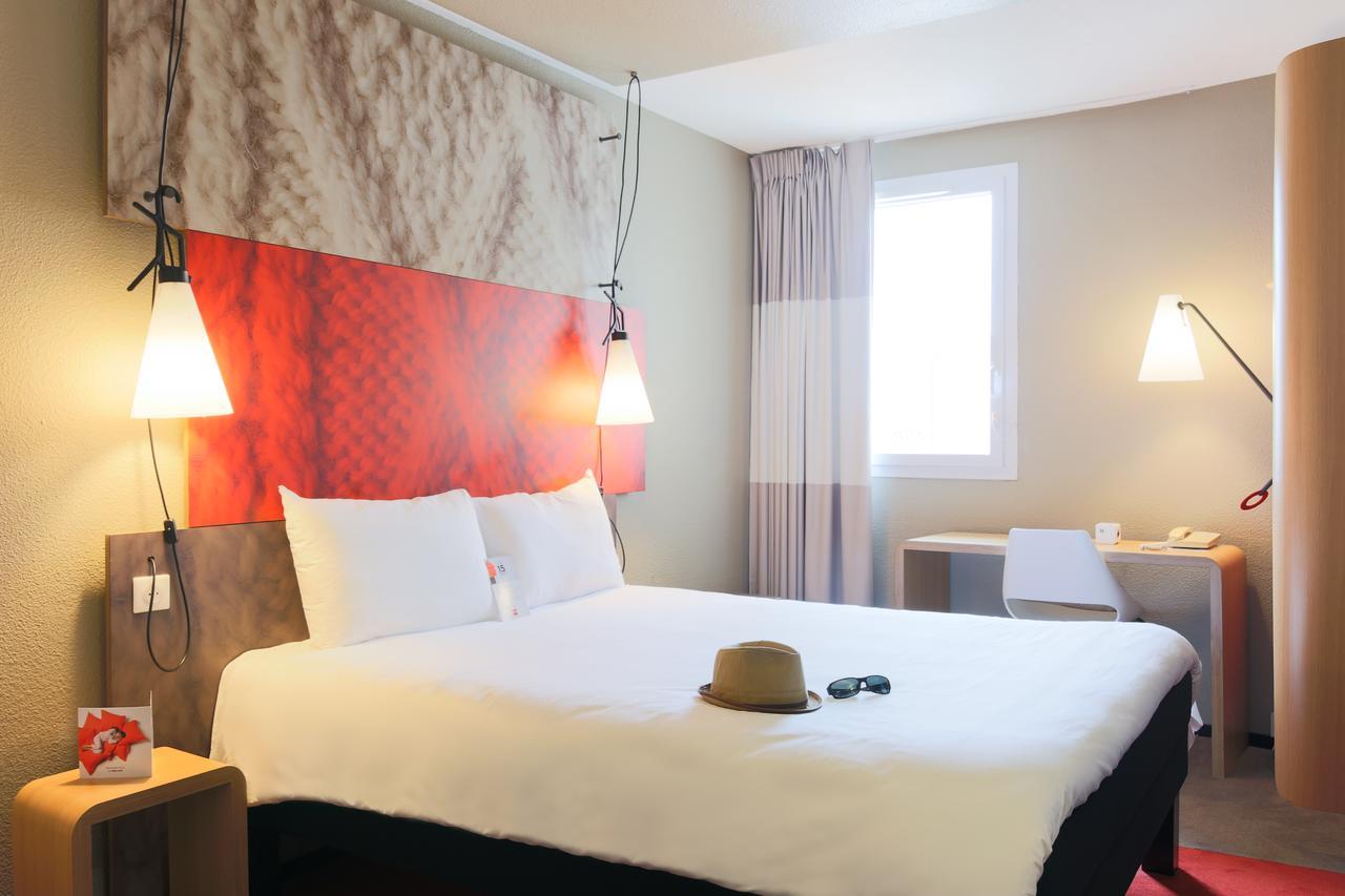 Hotel Ibis Carcassonne Est La Cite Exterior foto